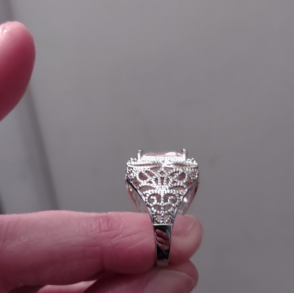 WOMEN'S RING SIZE 10 - Picture 2 of 8